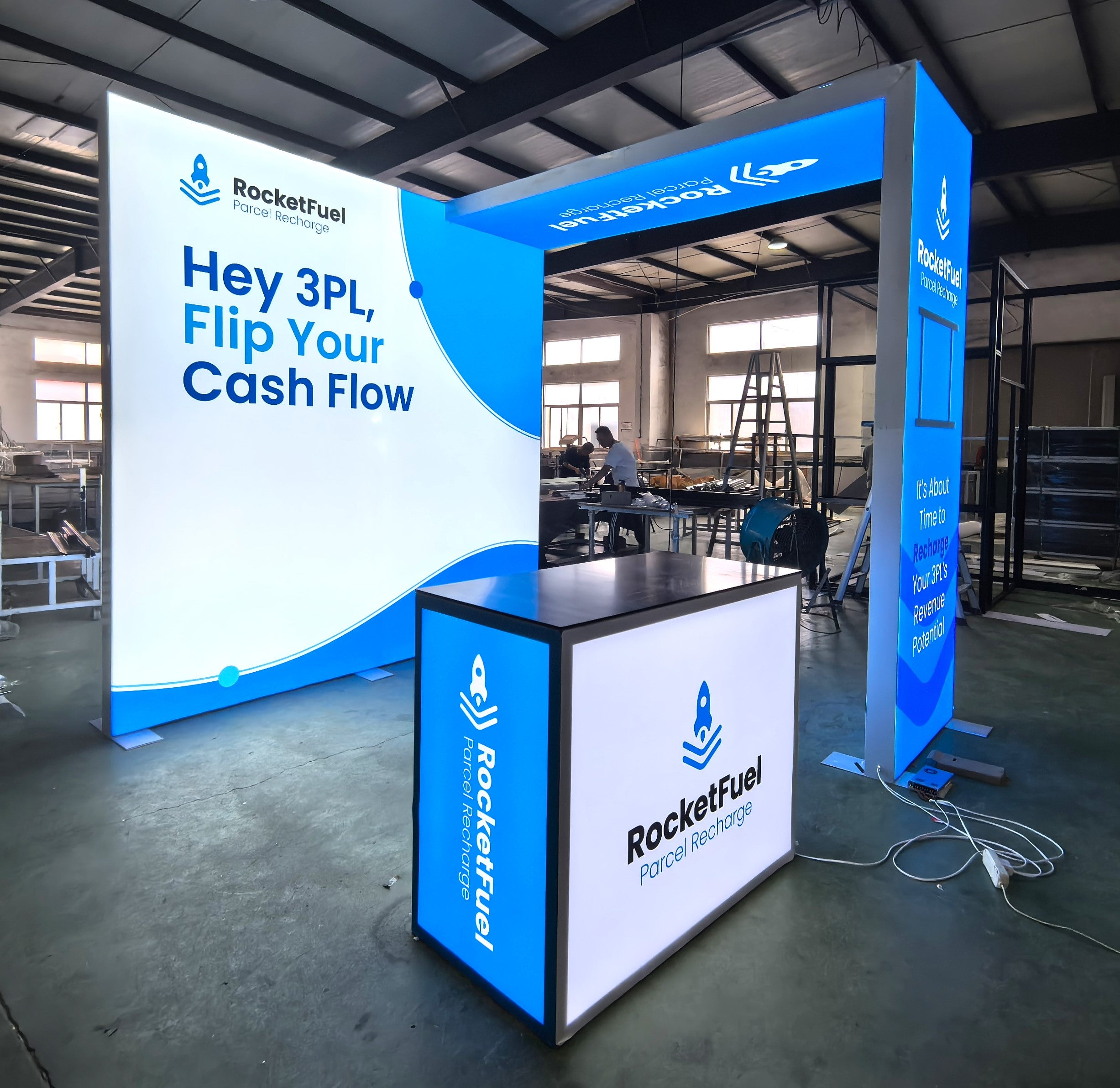 10×10 Fast Build Backlit Booth with TV Arch