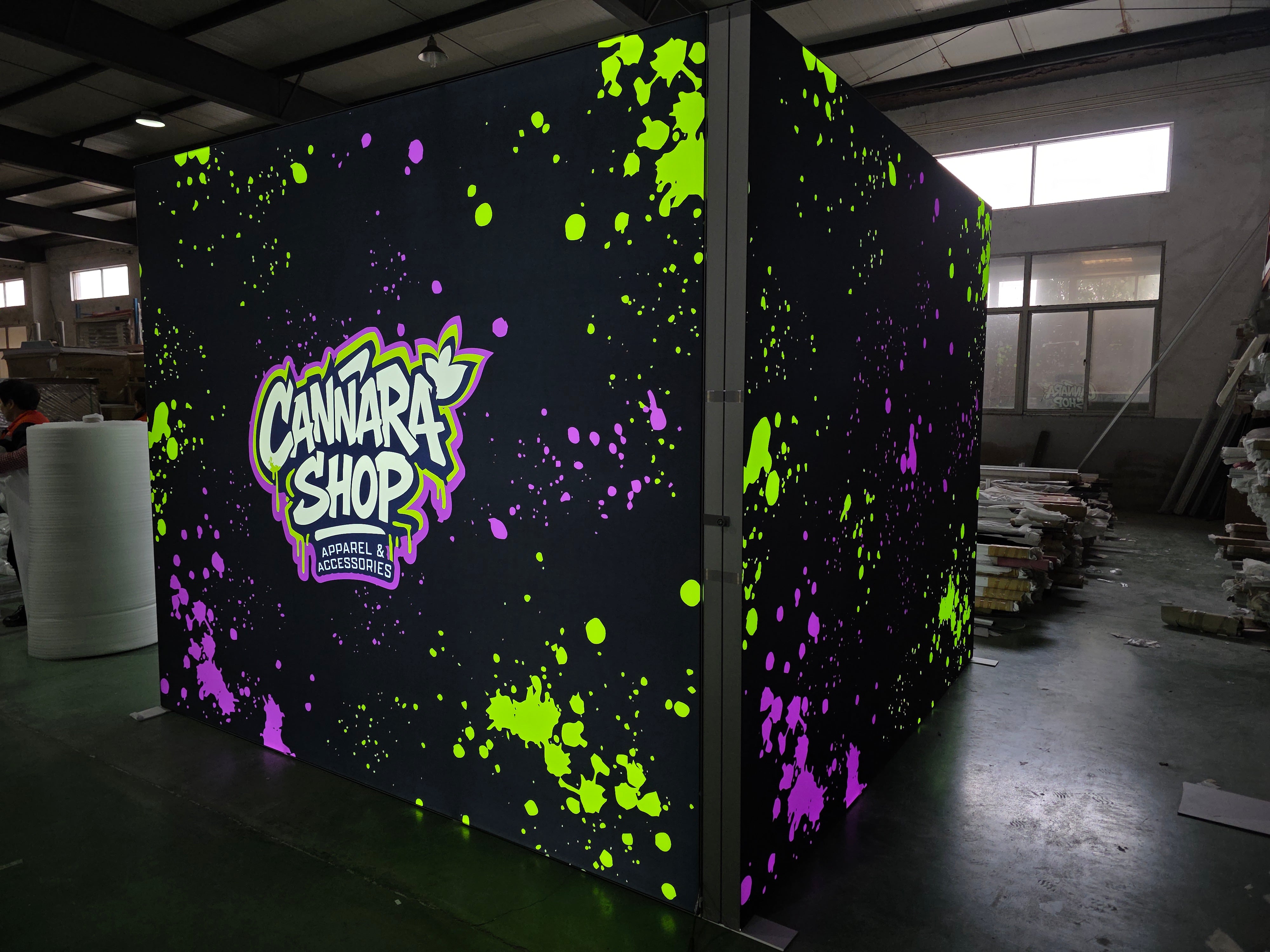 10×10 Portable Backlit Booth with  illuminated Showcase