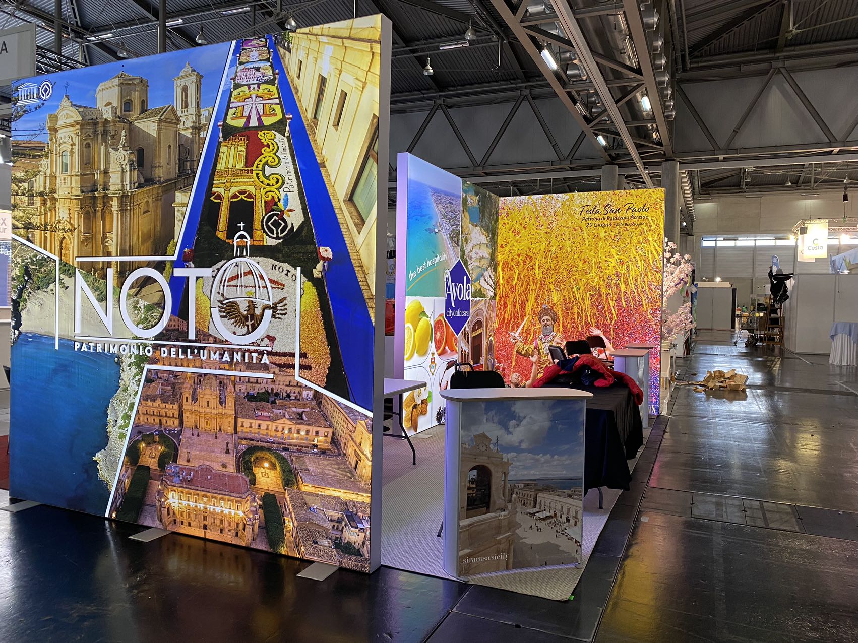 Boosting Your Brand with The Simple Exhibition Booth Design at The New York Travel Show