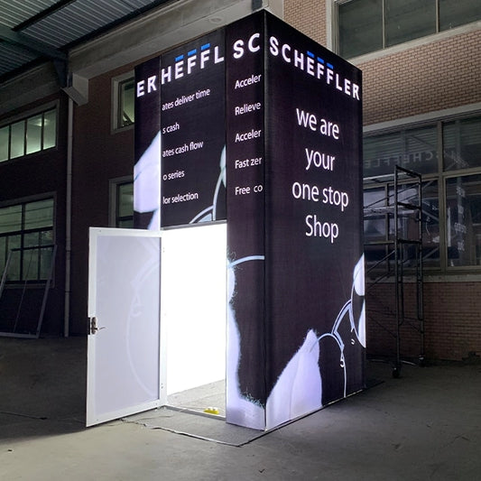 20×20  Modular And Formulate Trade Show Booth With Storage Closet in Different Industries of The Exhibition