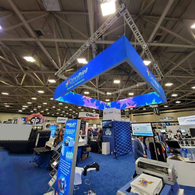 Creative Stunning Exhibition Booth Design With Edge LED Lighting SEG Fabric Hanging Signs