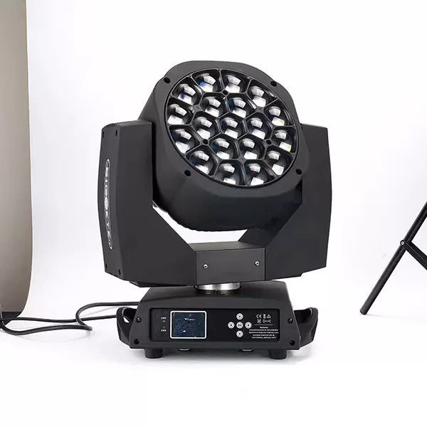 Martin MAC Aura 19x15w RGBW 4in1 Zoom Beam Wash LED Moving Head