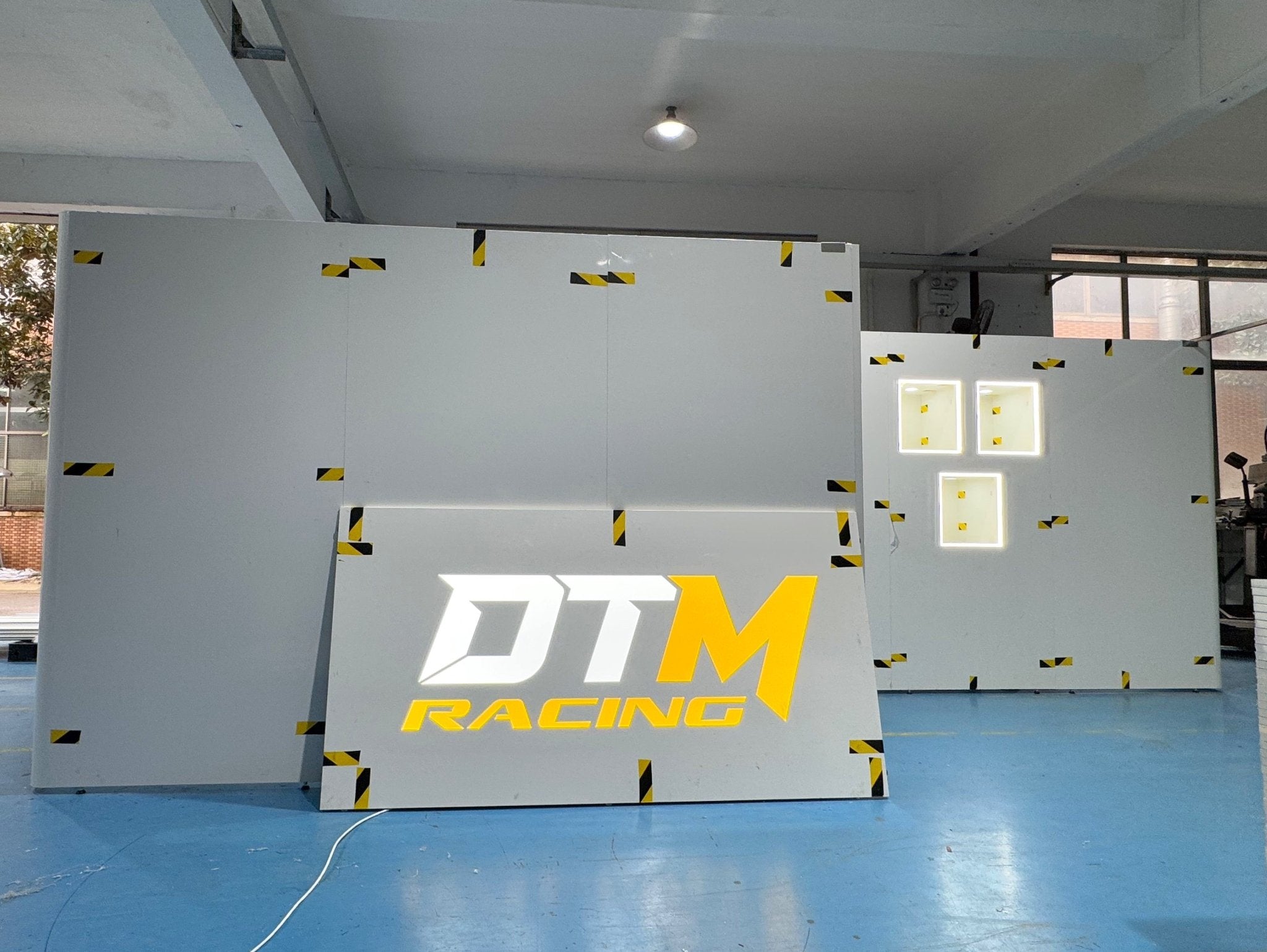 Modular Pit Walling System for Racing Events With LED Signage