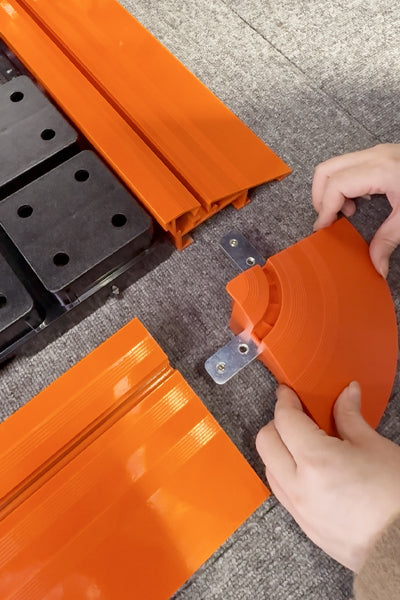 Modular ABS Trade Show Flooring With aluminum edge and LED Strips