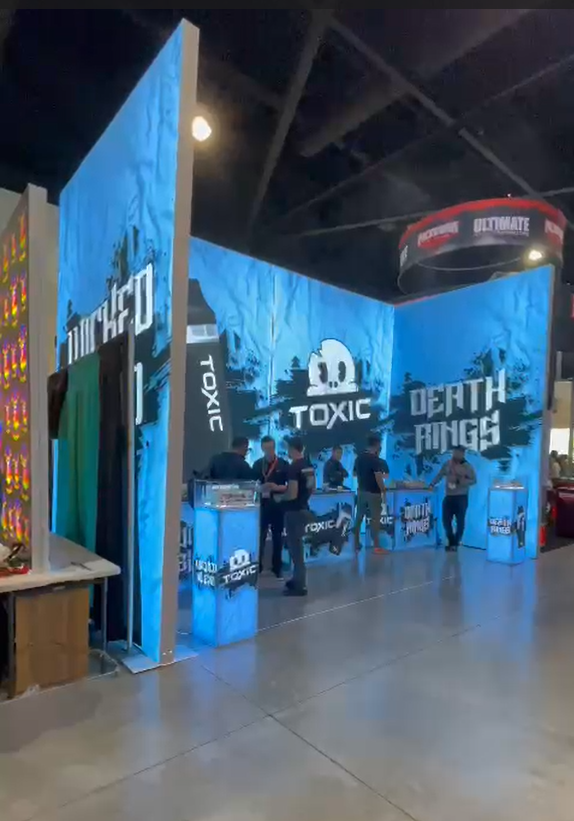 Trade Show Booth Design Ideas with Acrylic Showcases