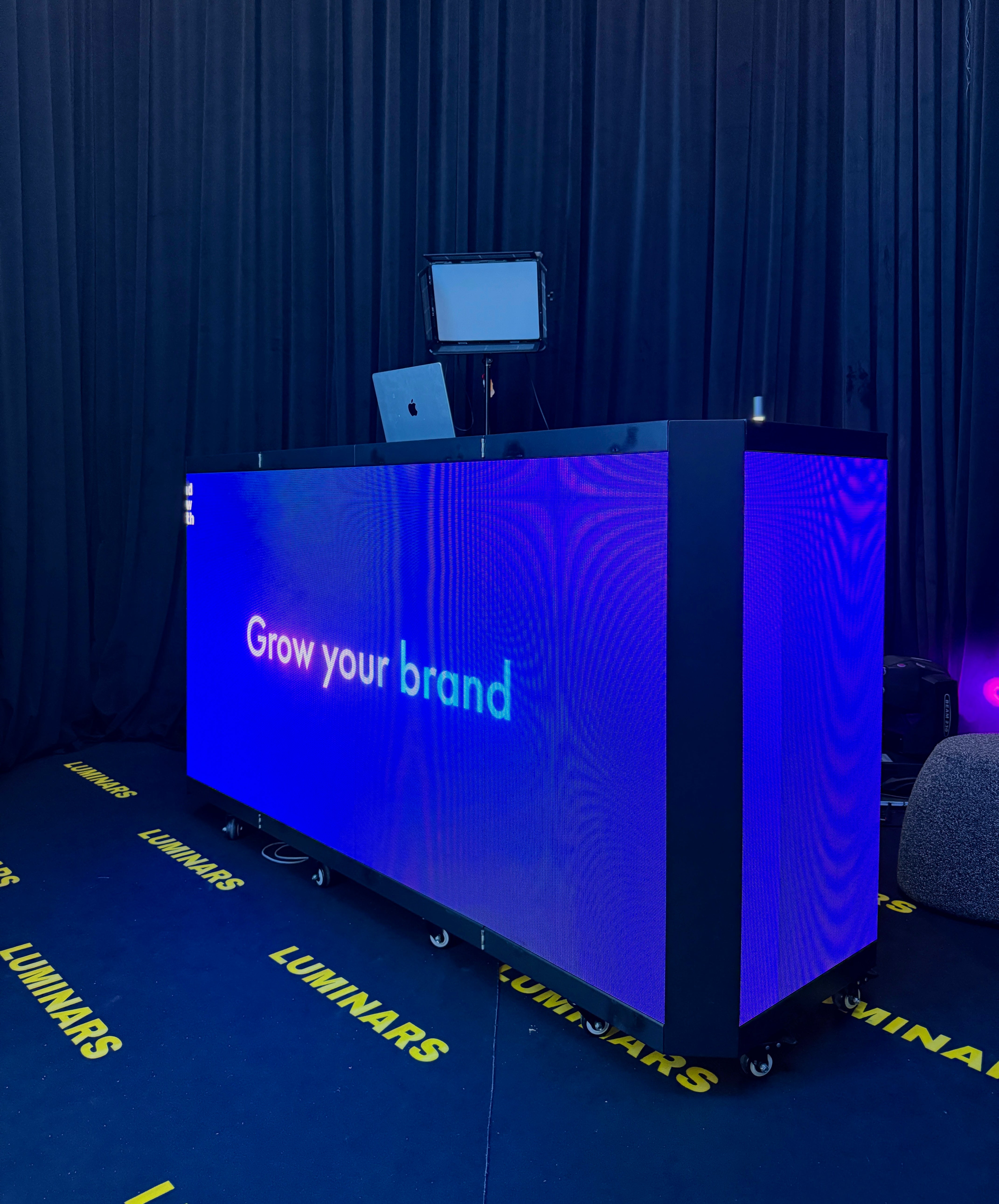Folding Portable LED Video Counter for Trade Shows & Conferences